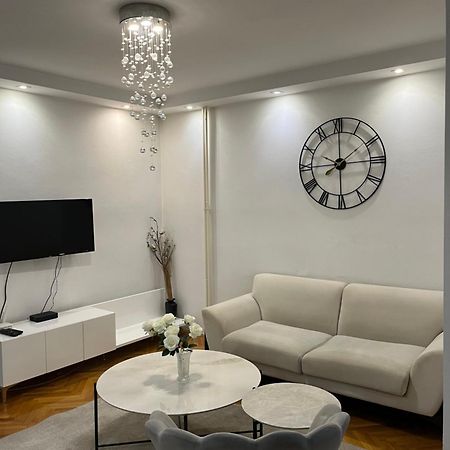 Ruby Luxury Central Apartment Skopje Exterior photo