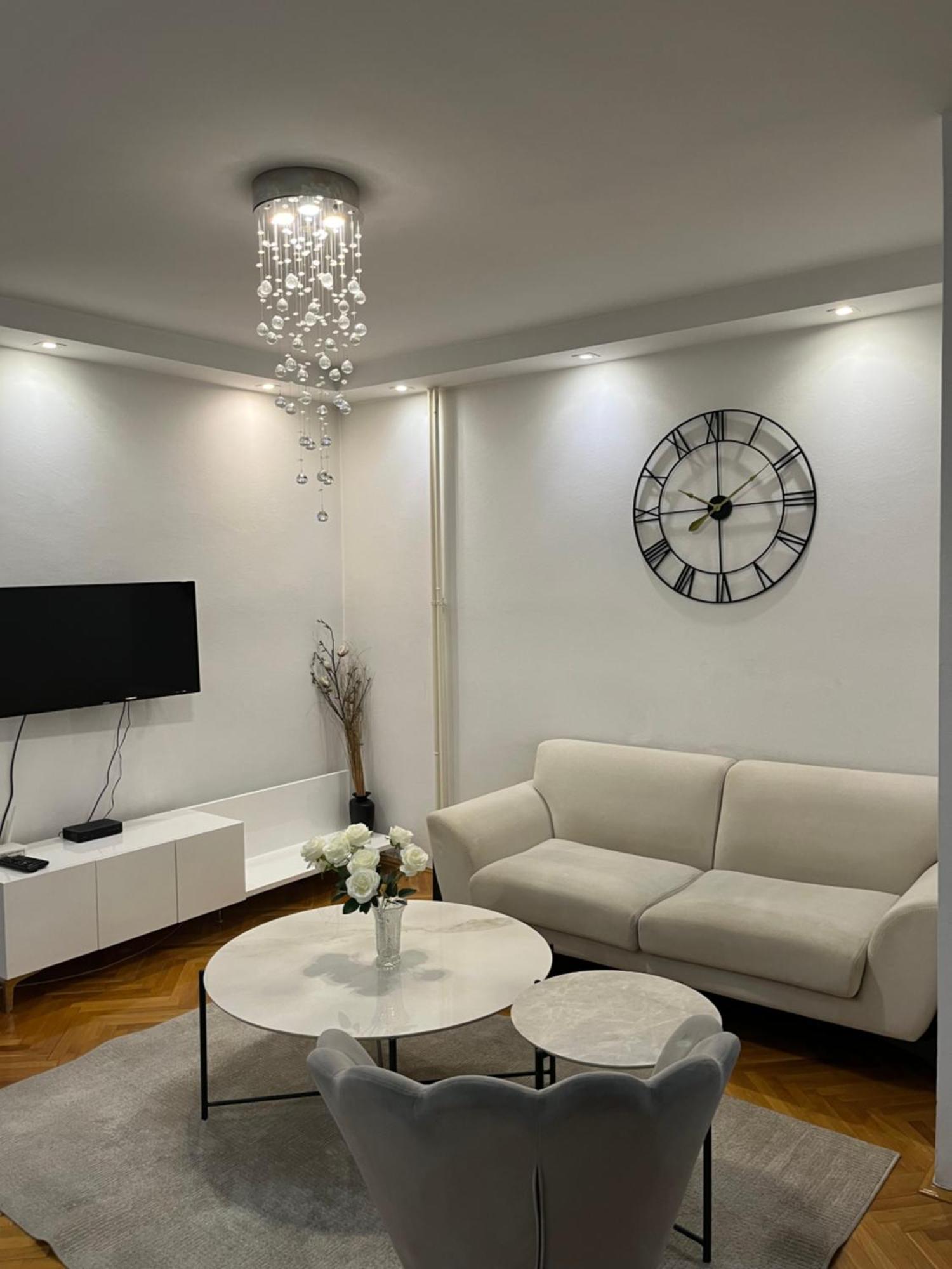 Ruby Luxury Central Apartment Skopje Exterior photo